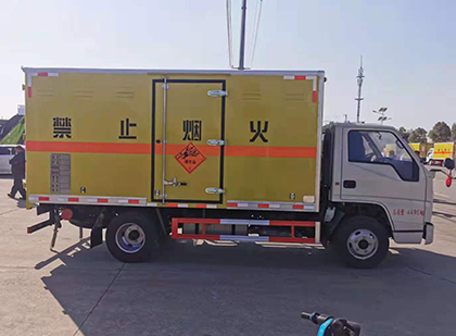 颍泉爆破器材运输车